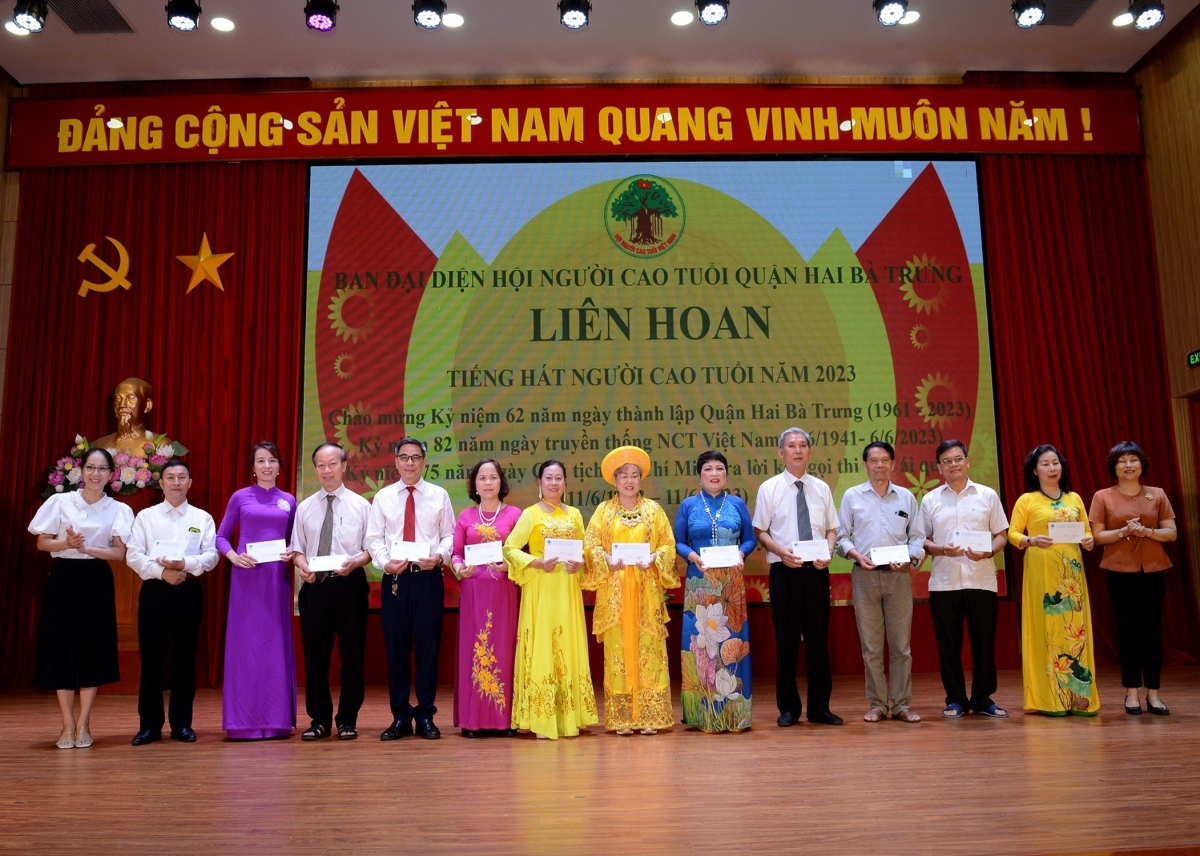 Tham gia CLB thơ, ca giúp người cao tuổi luôn tràn đầy sức sống