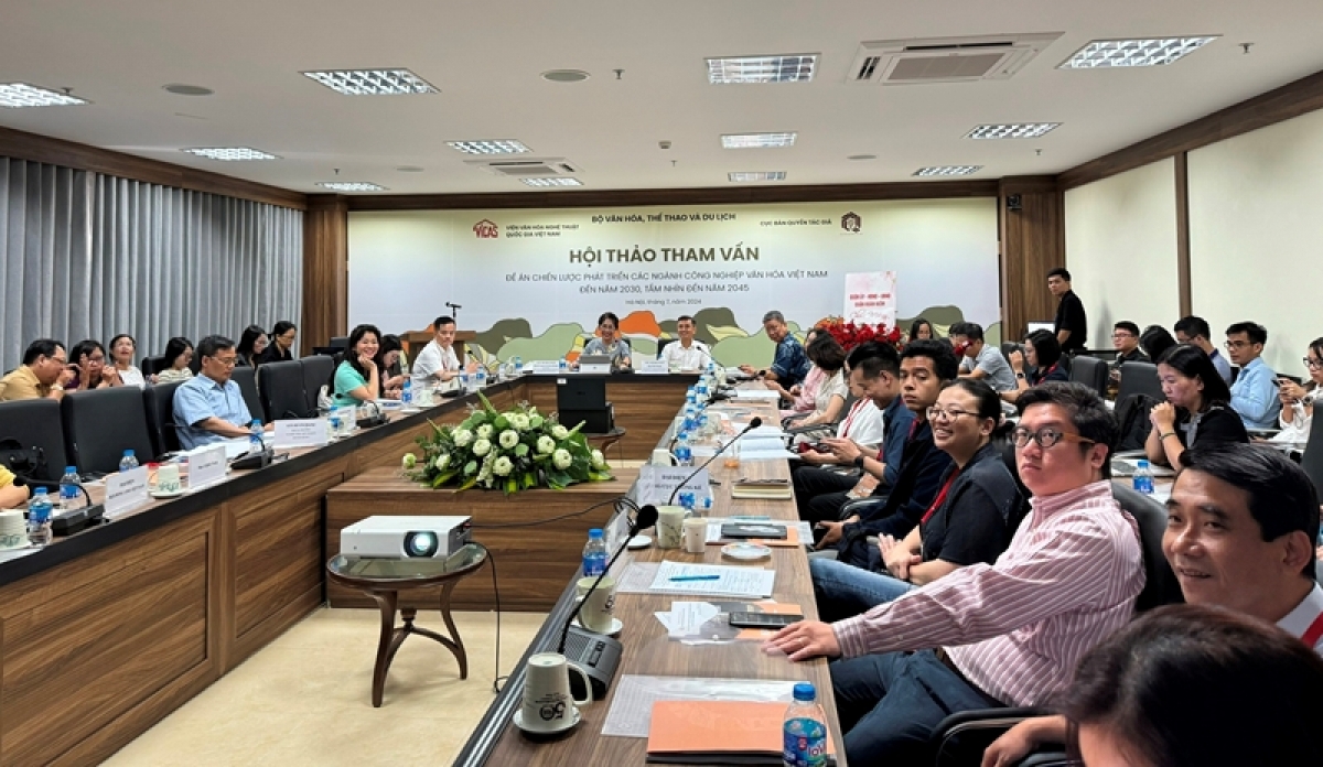 Hội thảo tham vấn "Đề án chiến lược phát triển các ngành công nghiệp văn hóa đến năm 2030, tầm nhìn đến năm 2045" do Viện Văn hóa Nghệ thuật quốc gia Việt Nam phối hợp với Cục Bản quyền tác giả (Bộ VH-TT&DL) tổ chức. Ảnh: BTC cung cấp