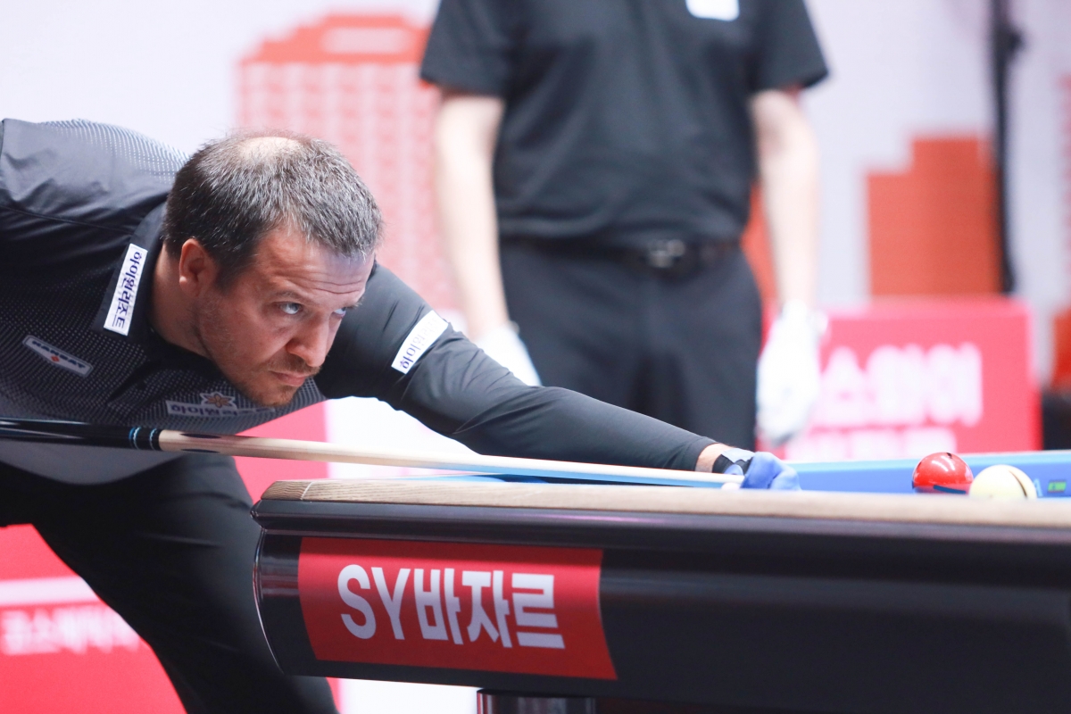 Lutfi Cenet - một trong bốn tay cơ vào tới bán kết giải đấu PBA Hanoi Open
