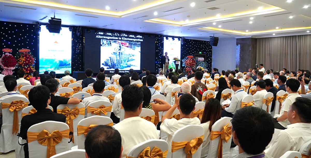 Các đại biểu tham dự Hội nghị