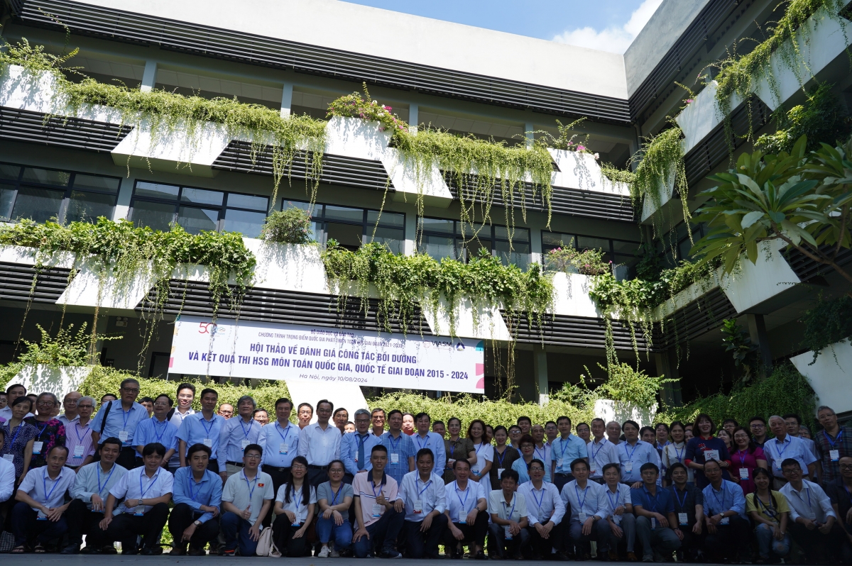 Các đại biểu tham gia chương trình kỷ niệm 50 năm IMO