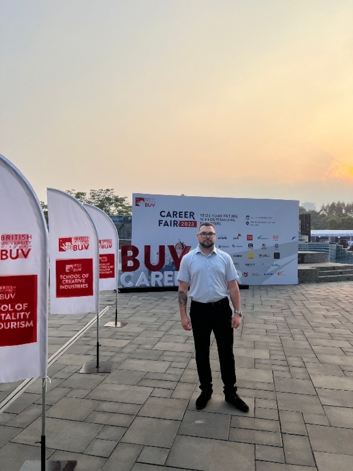 Alex tại trường ĐH BUV