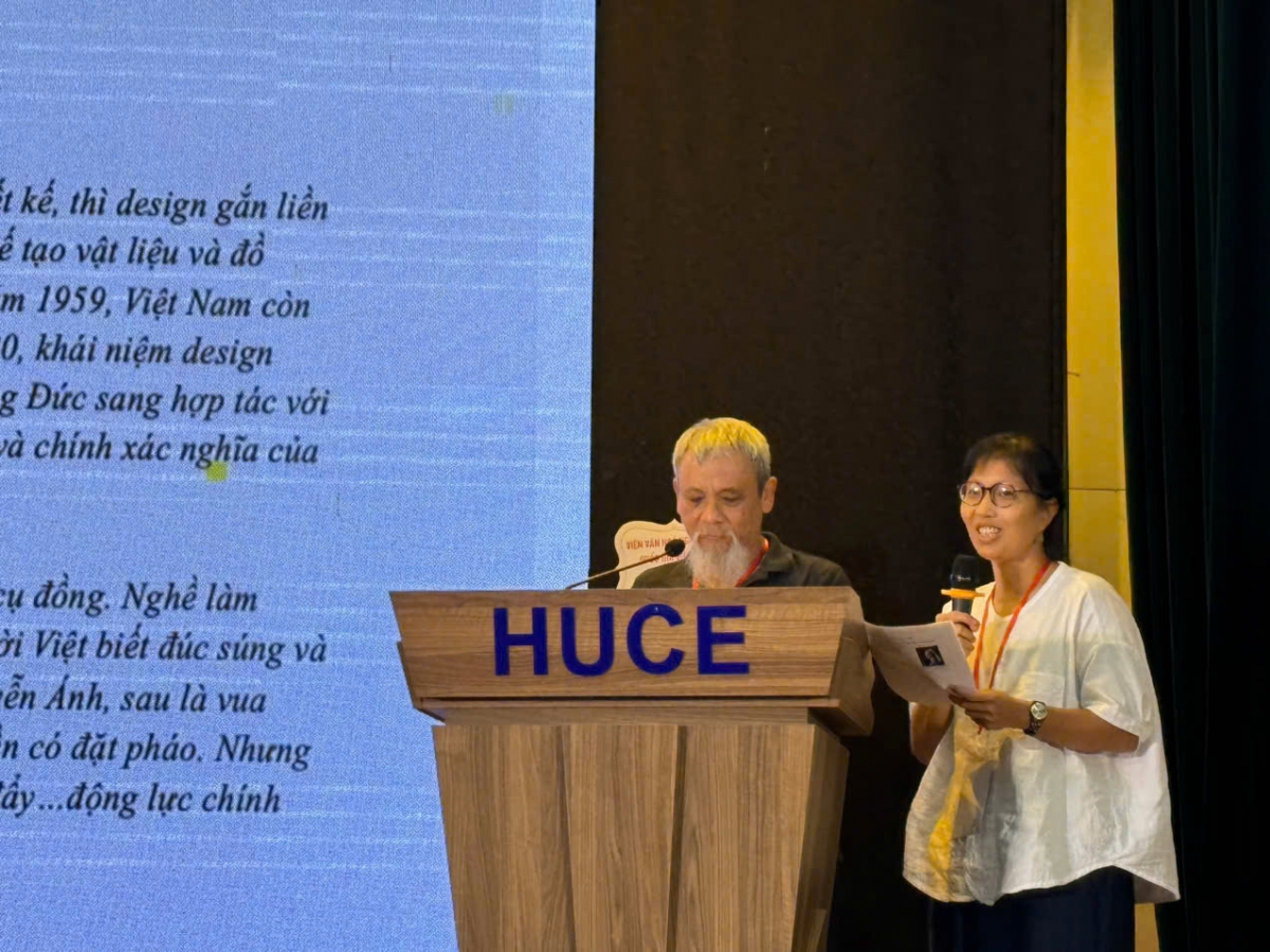 Học giả, họa sỹ Phan Cẩm Thượng trình bày tham luận tại Hội thảo