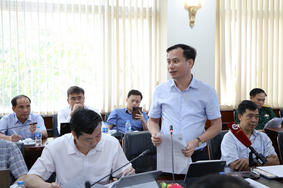 Đại diện trường Đại học Vinh phát biểu