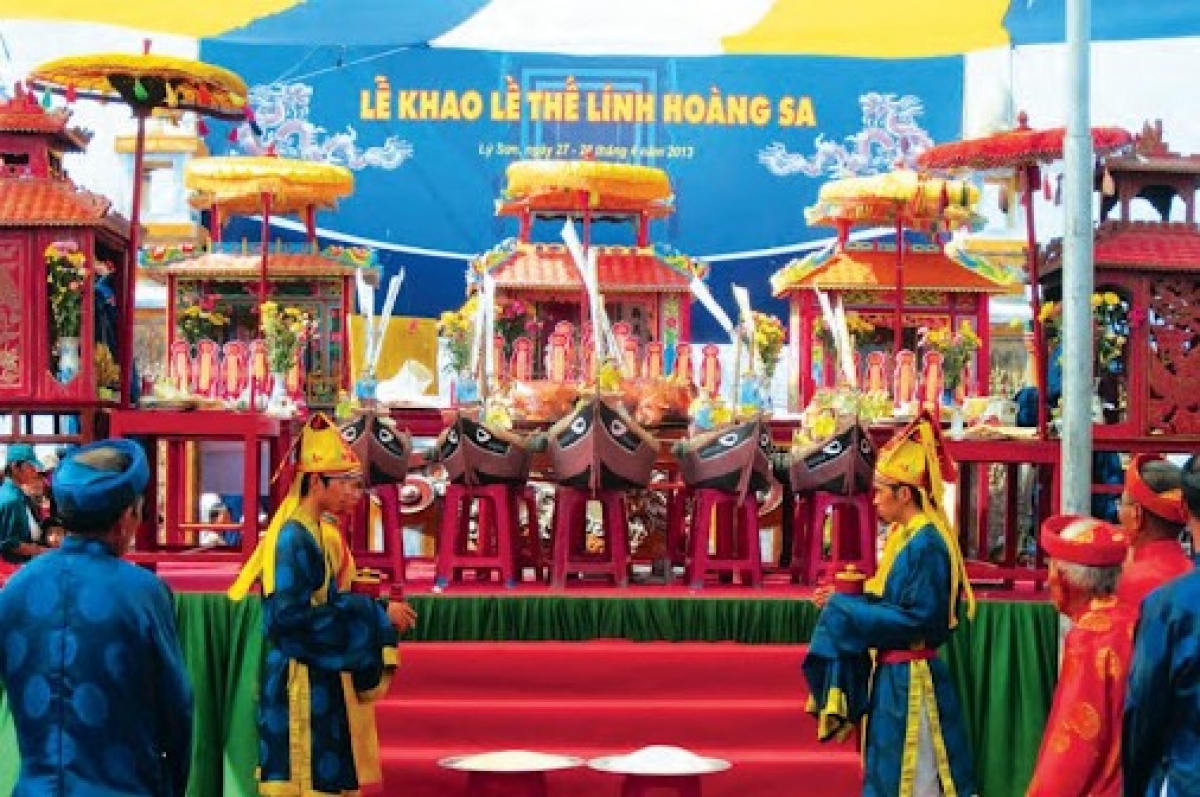 Tái hiện Lễ khao lề thế lính Hoàng Sa là một trong những điểm nhấn trong chương trình "Biển đảo trong lòng đồng bào"