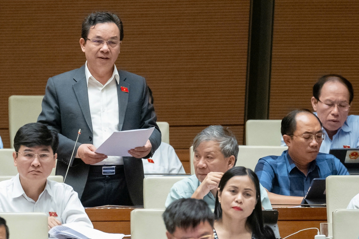 Đại biểu Hoàng Văn Cường, đoàn Đại biểu Quốc hội thành phố Hà Nội