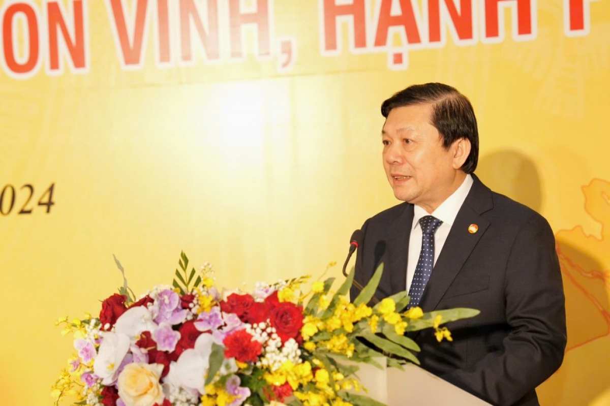 Phó Chủ tịch Uỷ ban Trung ương MTTQ Việt Nam Nguyễn Hữu Dũng phát biểu khai mạc triển lãm