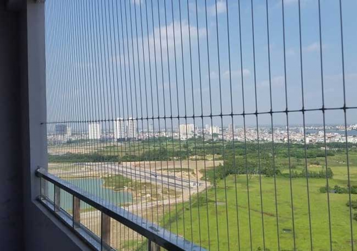 Lưới an toàn là vật dụng không thể thiếu với những gia đình có trẻ nhỏ ở chung cư hay nhà cào tầng