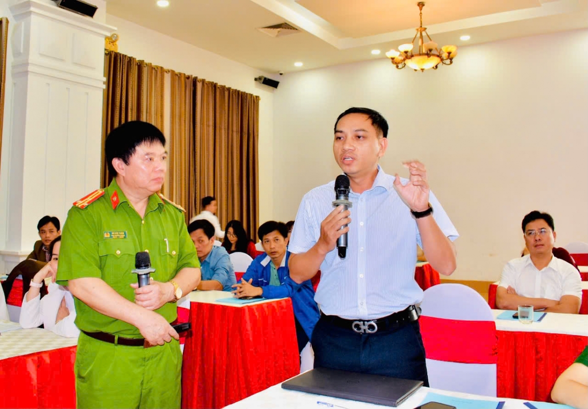 Hội nghị ghi nhận nhiều ý kiến, kinh nghiệm của các cơ sở giáo dục trong phòng chống, đẩy lùi tệ nạn ma túy trong trường học.