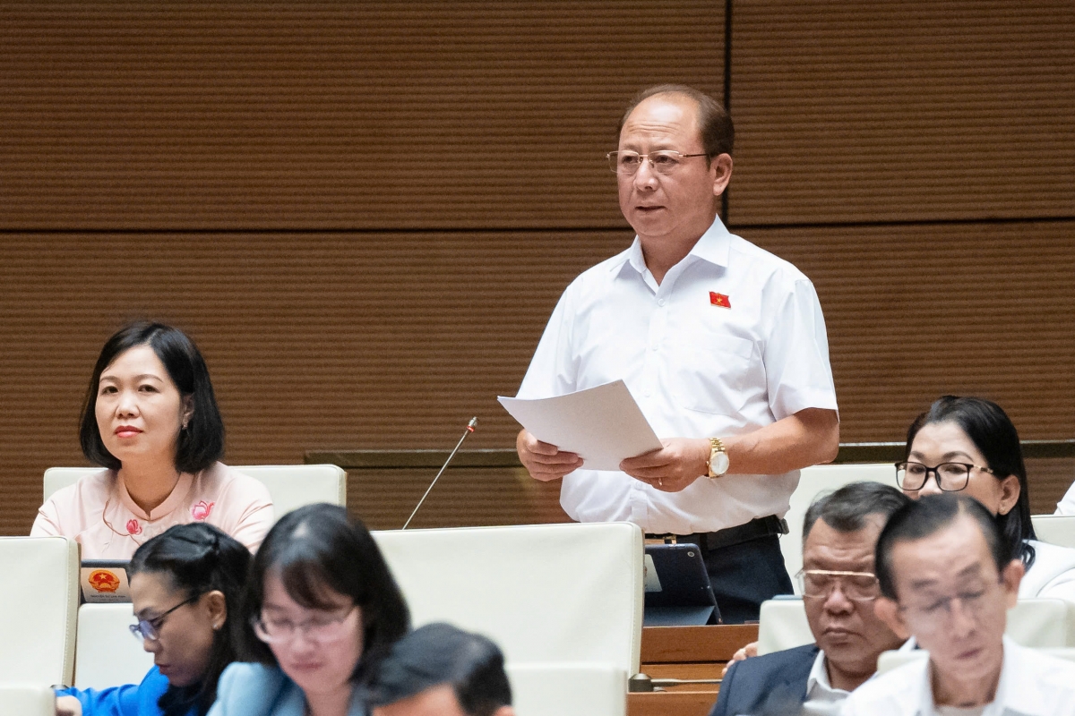 Đại biểu Sùng A Lềnh, Đoàn ĐBQH tỉnh Lào Cai.