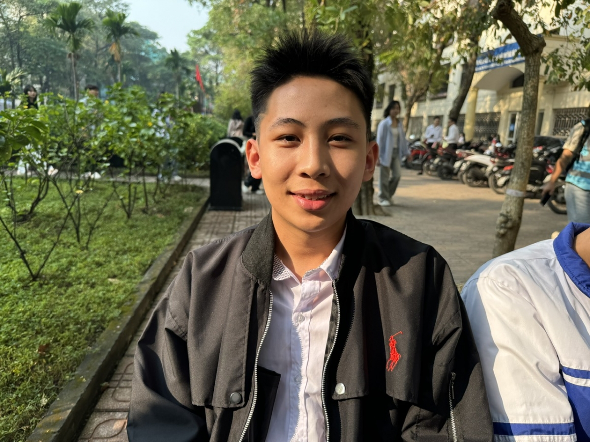 Nghiêm Đình Đức học sinh lớp 12 A12 trường THPT Bắc Duyên Hà (Hưng Hà, Thái Bình)