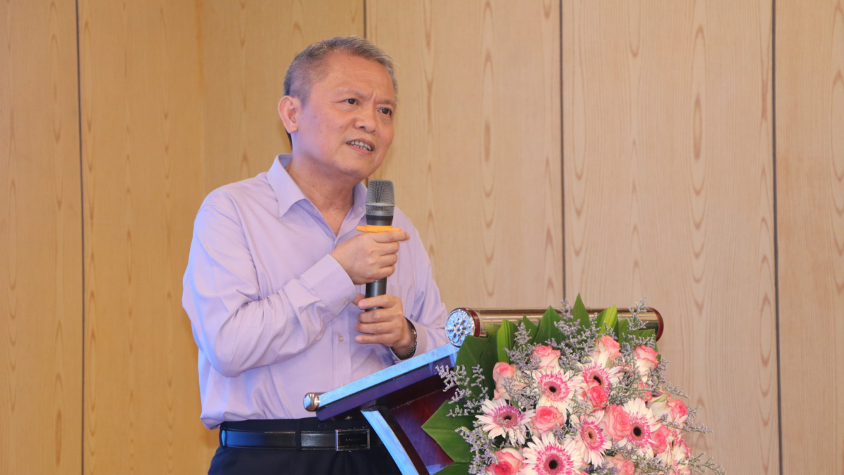 GS.TS.TTND. Lê Ngọc Thành, Hiệu trưởng Trường Đại học Y Dược, ĐHQGHN
phát biểu tại buổi lễ