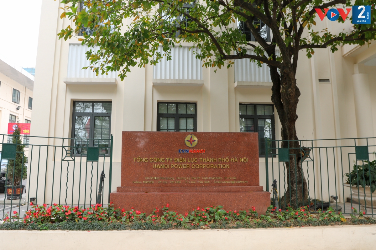 Đây cũng là khu vực được Tổng công ty Điện lực TP Hà Nội (EVN Hà Nội) đặt làm trụ sở.