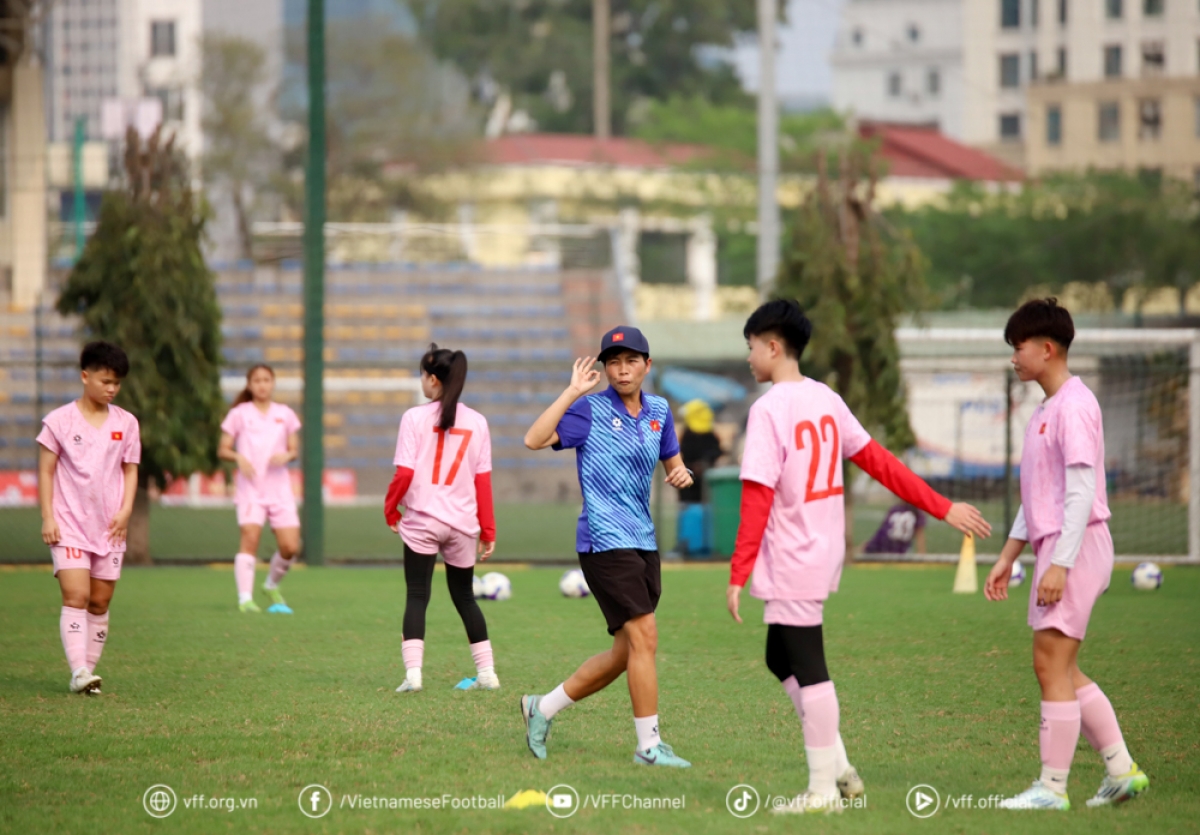 Trận giao hữu này nằm trong chuỗi hoạt động chào mừng kỷ niệm 50 năm thiết lập quan hệ ngoại giao giữa hai Quốc gia Việt Nam và Thái Lan.
