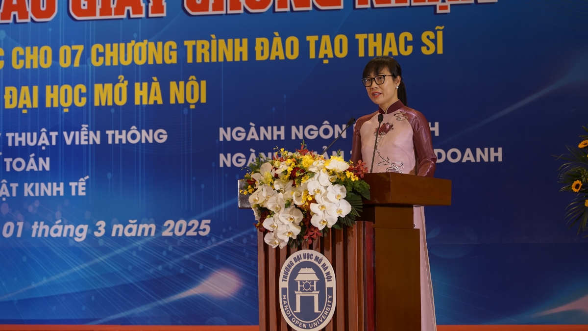PGS.TS Tạ Thị Thu Hiền, Giám đốc Trung tâm kiểm định chất lượng giáo dục, Đại học Quốc gia Hà Nội khẳng định cả 7 chương trình đào tạo thạc sĩ được nhận chứng nhận kiểm định lần này là kết quả nỗ lực của tập thể lãnh đạo, cán bộ nhân viên và học viên của các đơn vị