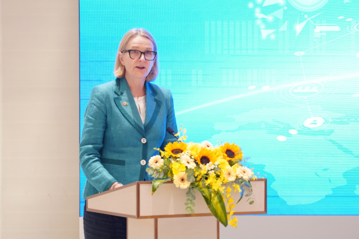 Bà Sarah Hooper - Tổng Lãnh sự quán Úc tại Thành phố Hồ Chí Minh
(Ảnh: Trường ĐH Bách khoa TP.HCM)