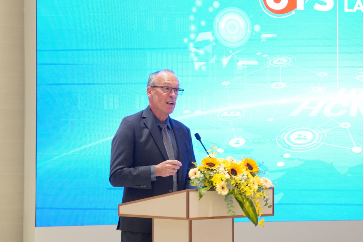 Ông Iain Watt - Phó Hiệu trưởng cấp cao UTS (Ảnh: Trường ĐH Bách khoa TP.HCM)
