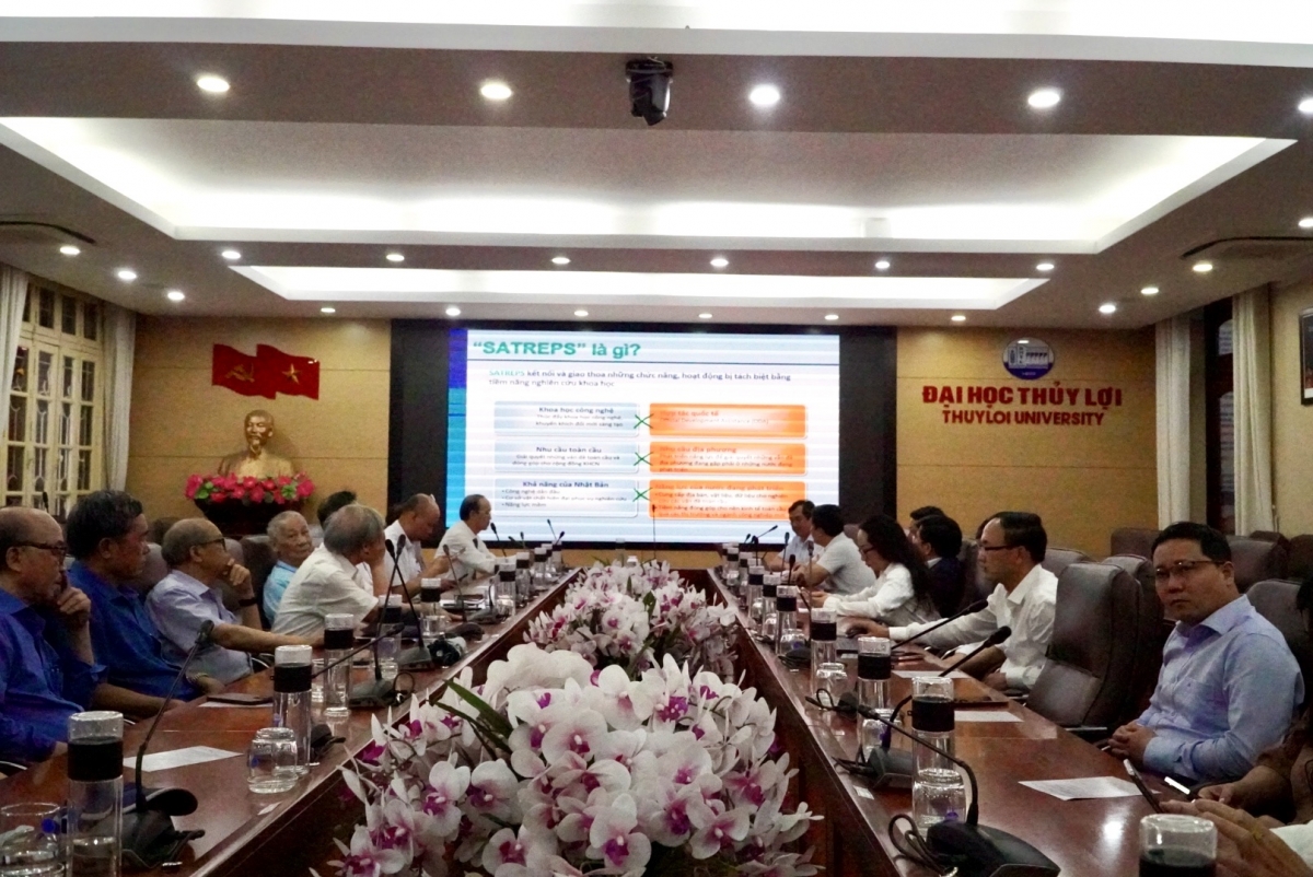 Các đại biểu tham dự Lễ công bố dự án Satreps