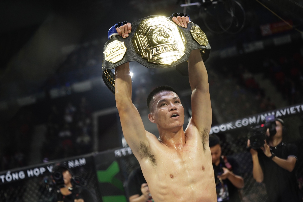 Phạm Công Minh bảo vệ đai vô địch hạng 84kg là tâm điểm của Lion Championship 22 
(ảnh: MMA)