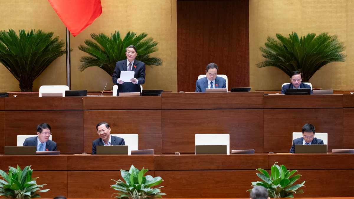 Sáng 26-5, Quốc hội nghe đại diện cơ quan soạn thảo - thẩm tra trình bày tờ trình và báo cáo thẩm tra về Luật Tương trợ tư pháp về hình sự.
Ảnh: quochoi.vn