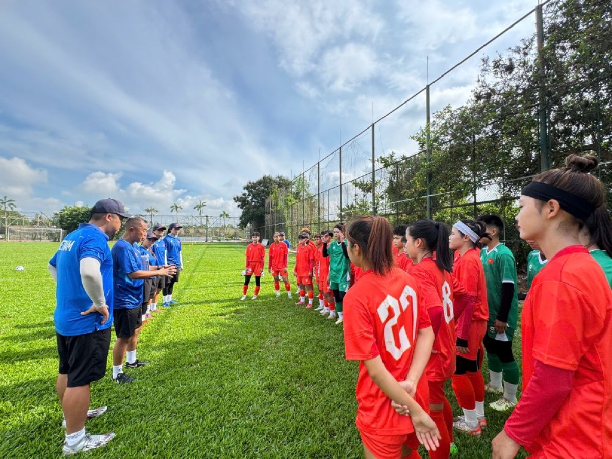U19 nữ Việt Nam đang tập trung tập huấn tại Trung tâm Thể thao Thành Long (TP. Hồ Chí Minh) (Ảnh:VFF)