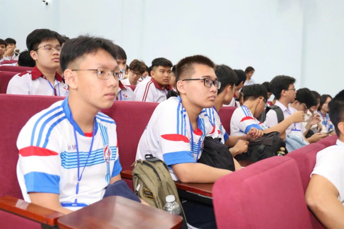 Học sinh tham gia Trường hè Toán học khu vực Miền Trung và Tây Nguyên mở rộng năm  2025
(Ảnh VIASM)