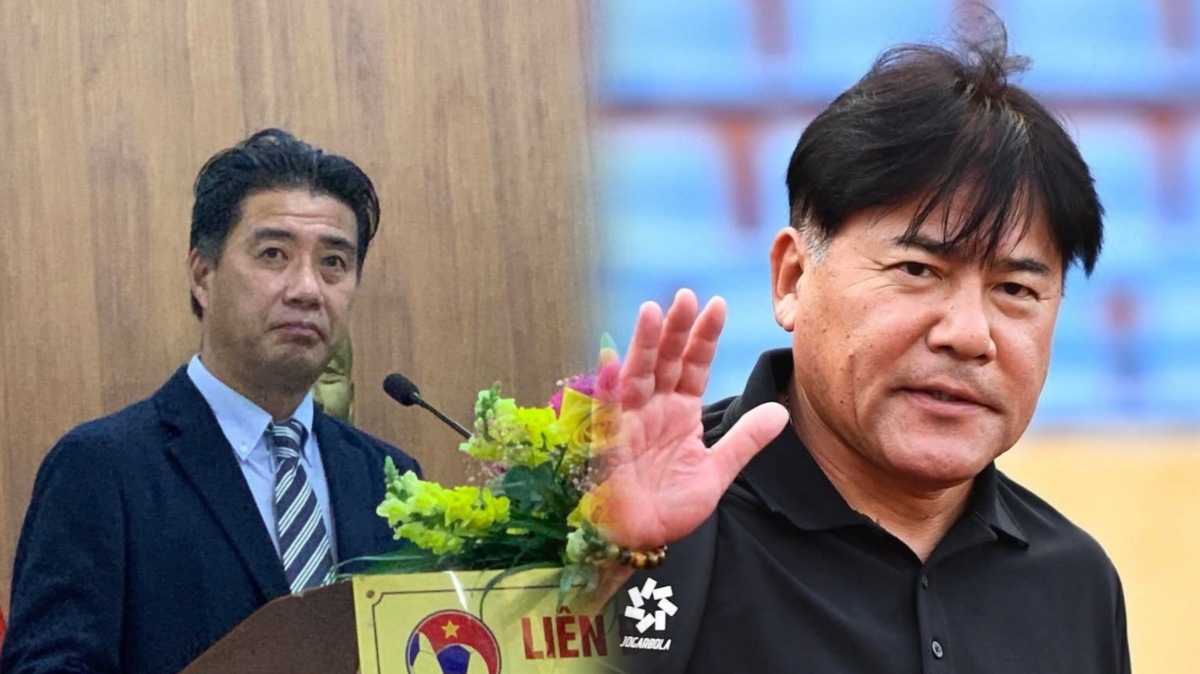Ông Adachi (bên trái) tiếp quản ghế nóng từ người đồng hương Teguramori (Ảnh: VFF/Hanoi FC)