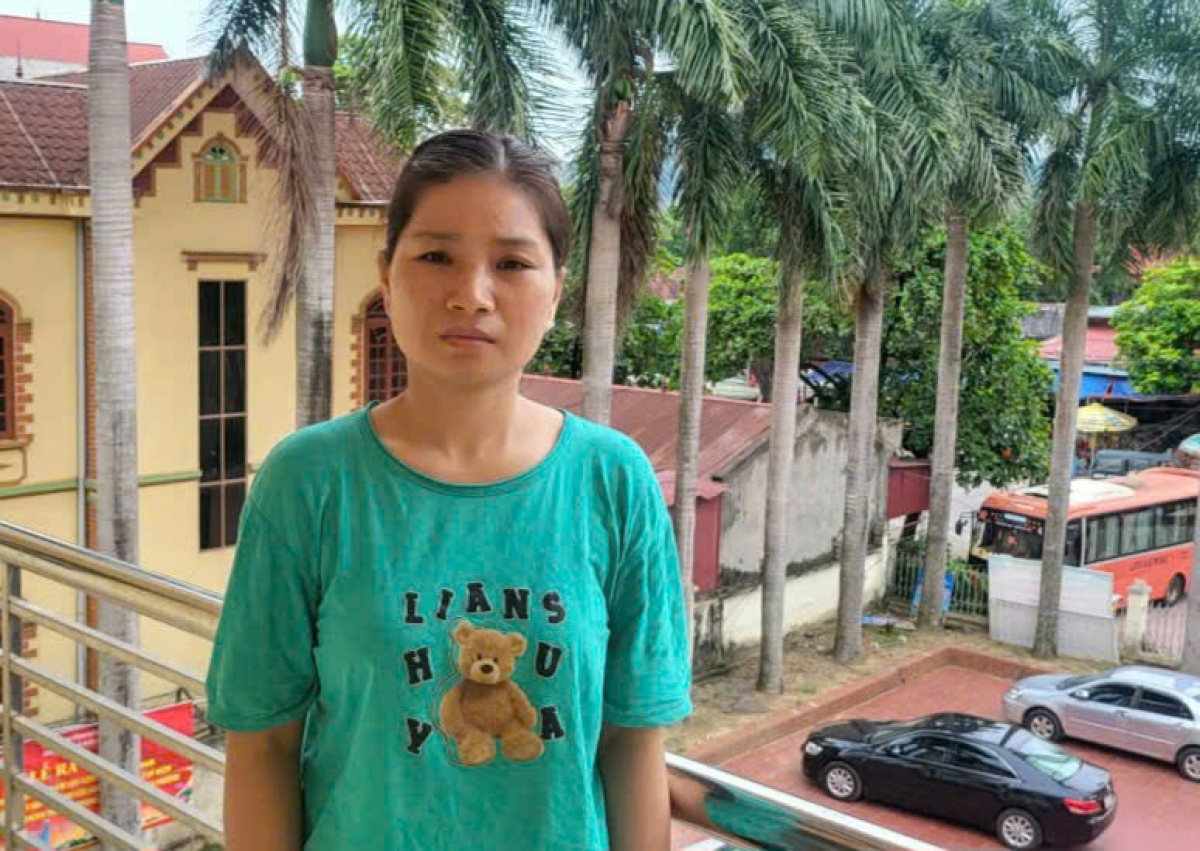 Chị Vi Thị Năm ở thôn Hợp Thành, xã Biển Động, tỉnh Bắc Ninh, một trong những hộ gia đình được nhận nhà mới từ chương trình xóa nhà tạm, nhà dột nát ở địa phương. Ảnh PV
