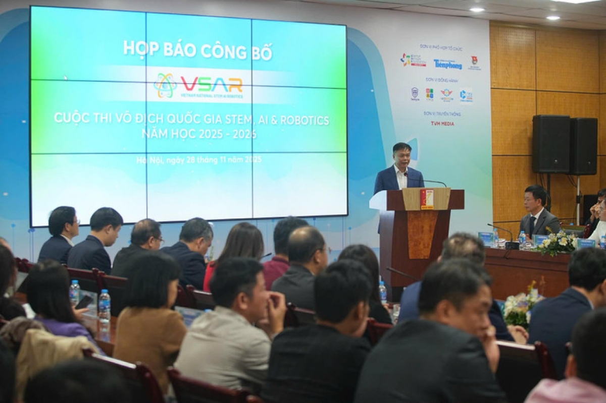 PGS.TS Nguyễn Phong Điền, Phó Giám đốc Đại học Bách Khoa Hà Nội (Ảnh : BTC )