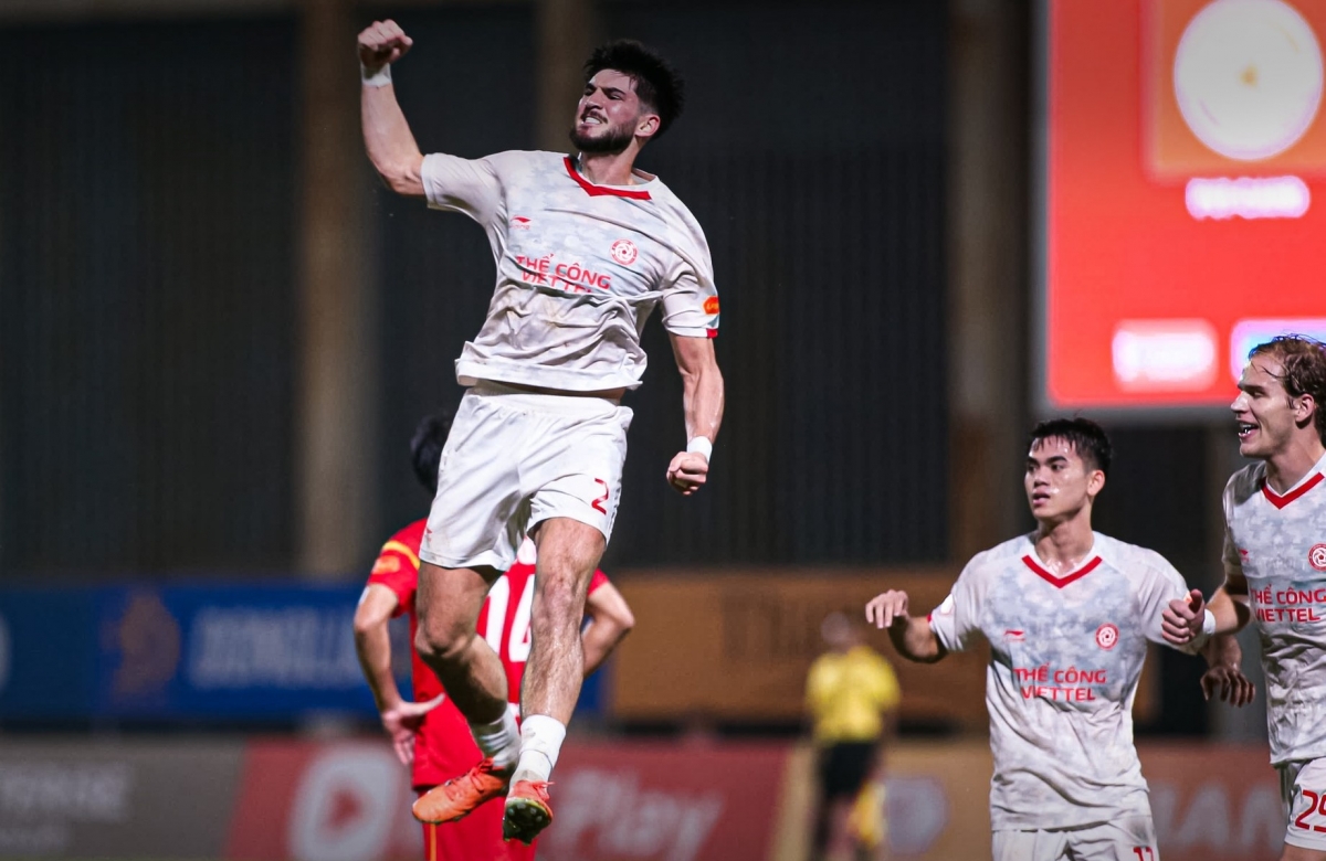Colonna ghi bàn gỡ hoà 1-1 cho đội khách (Ảnh: Thể Công Viettel)