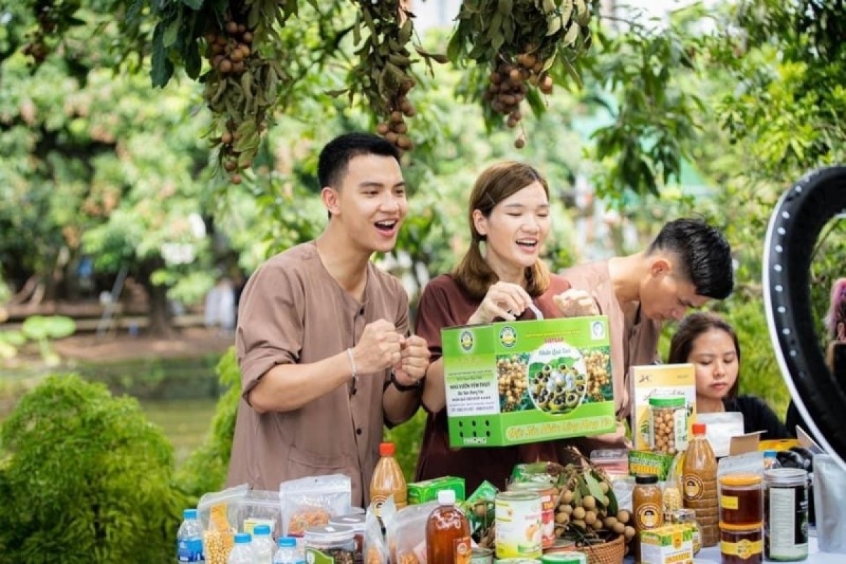 Thương mại điện tử mở lối cho nông sản Việt. Ảnh: Báo Đầu tư
