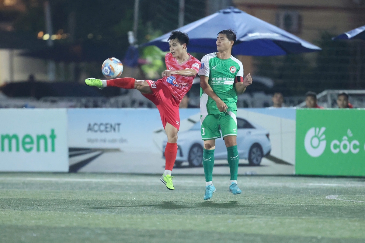HG La Giang có điểm trước PCCC Văn Lang để giành quyền đi tiếp (ảnh: Vietfootball)