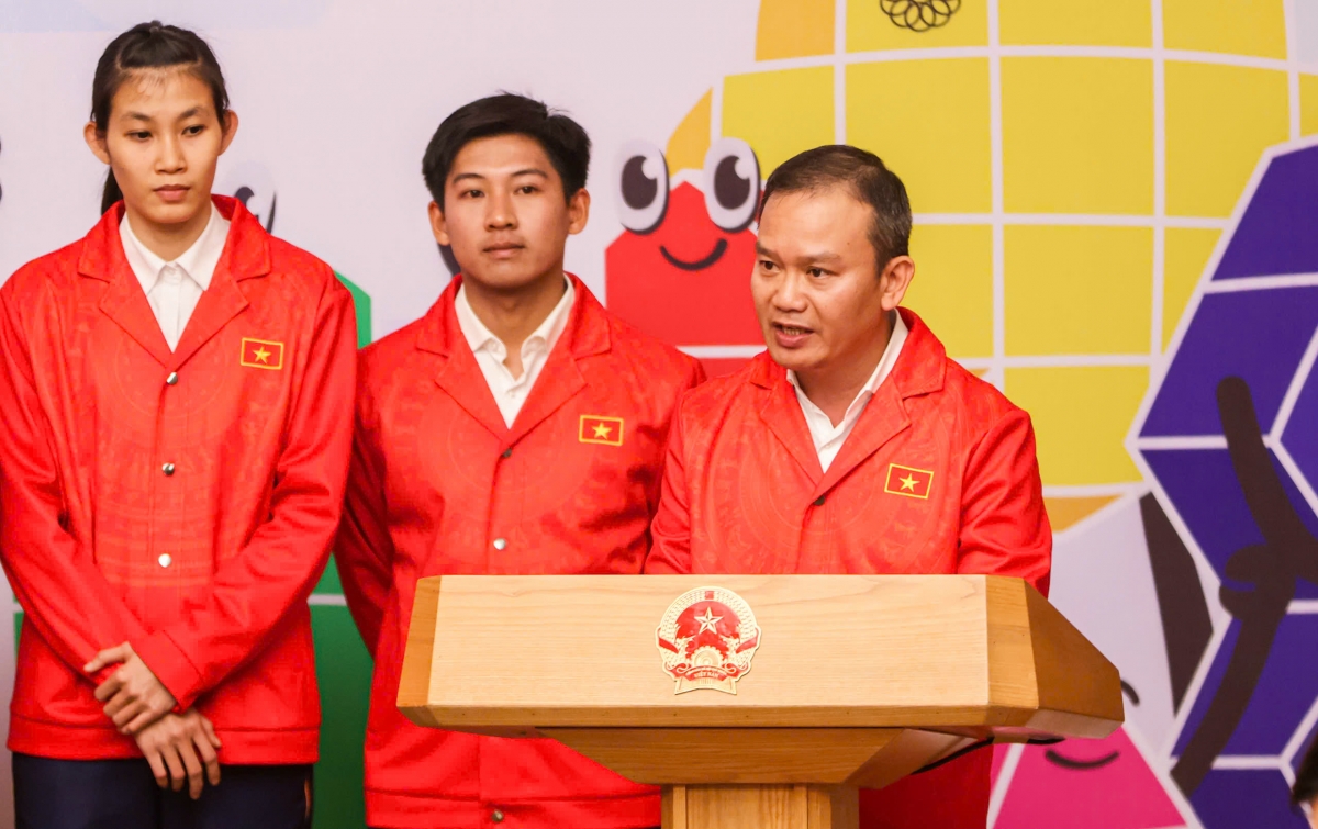 Trưởng đoàn Thể thao Việt Nam tại SEA Games 33 Nguyễn Hồng Minh báo cáo công tác chuẩn bị (ảnh BTC)