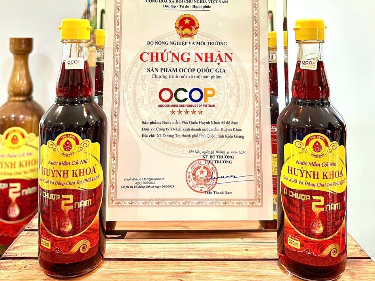 Sản phẩm nước mắm Huỳnh Khoa đạt chứng nhận OCOP 5 sao cấp quốc gia. Ảnh: DNCC