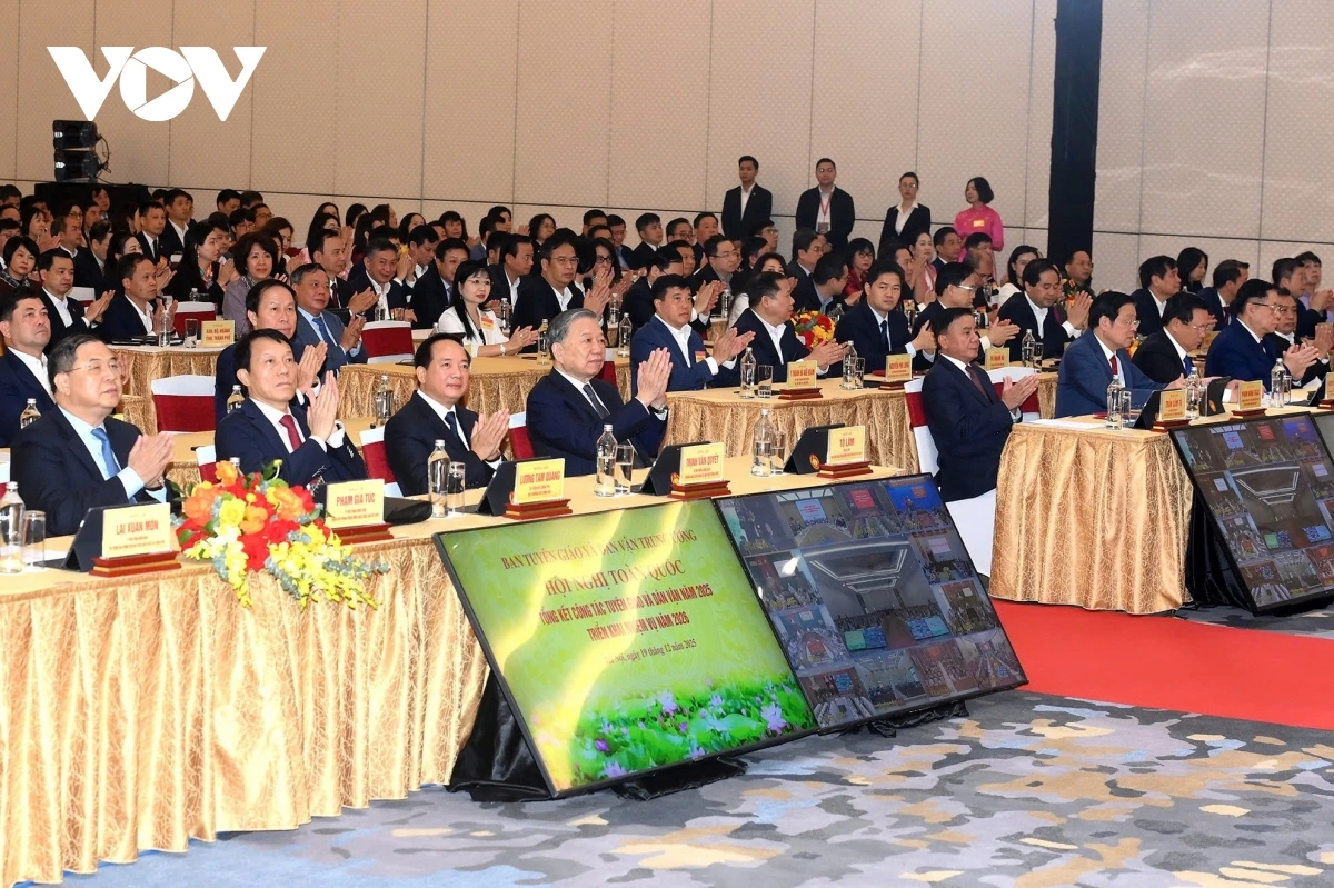 Tổng Bí thư Tô Lâm và các đại biểu dự Hội nghị tổng kết công tác tuyên giáo và dân vận.           Ảnh: vov.vn