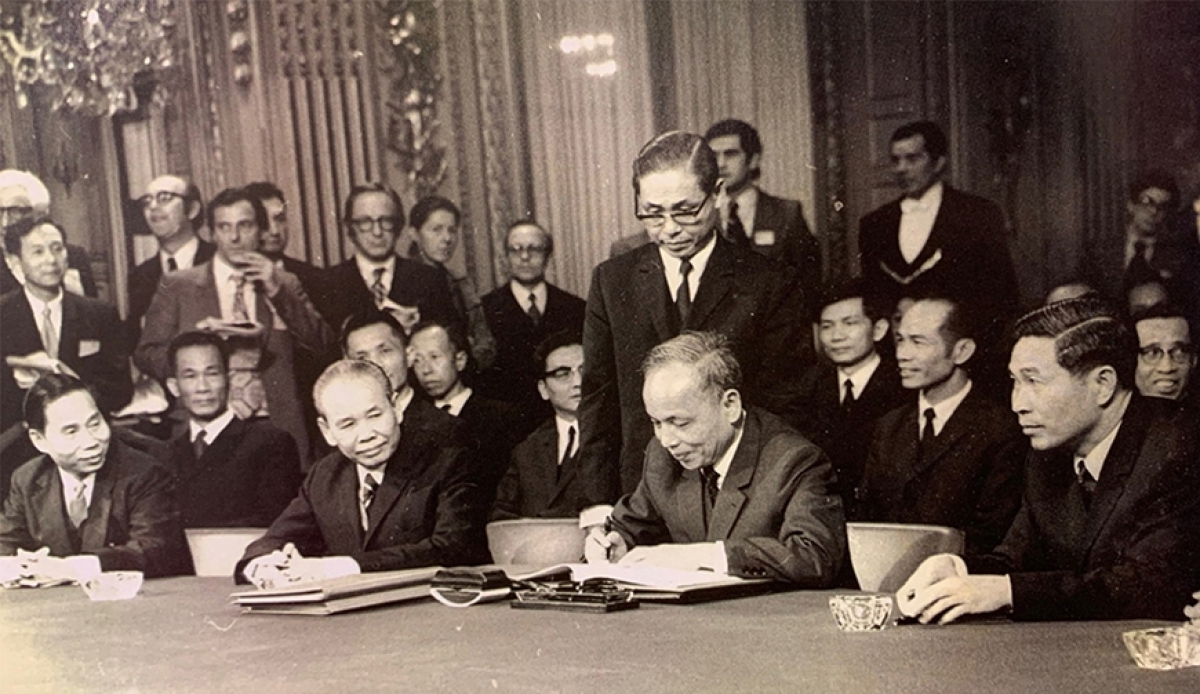 Lễ ký Hiệp định Paris ngày 27/1/1973.( Ảnh: qdnd.vn)