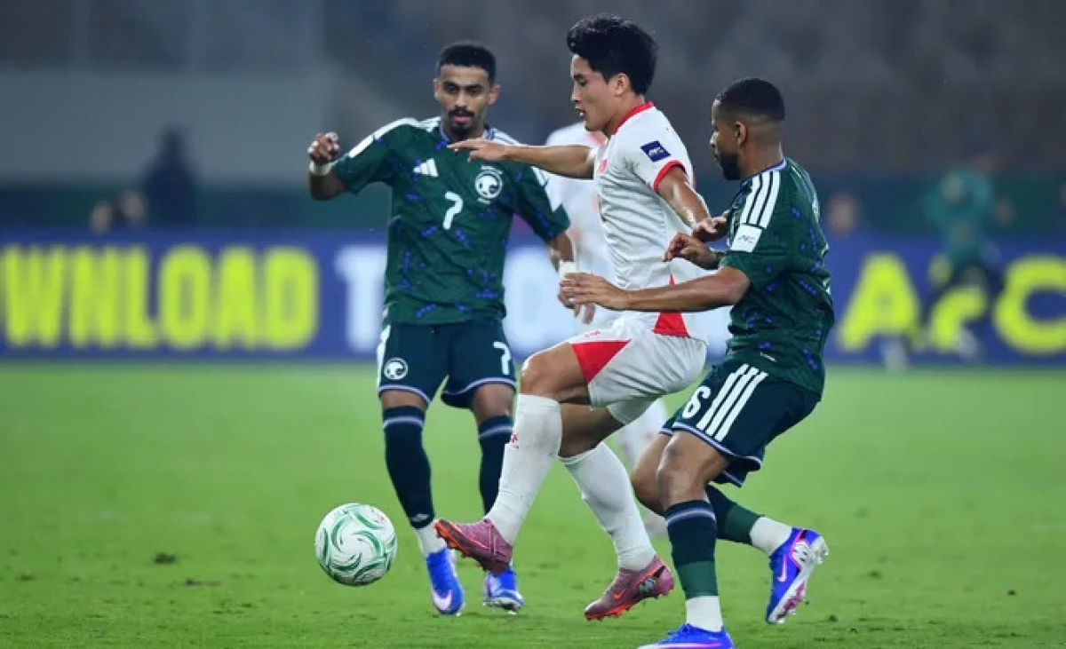 U23 Việt Nam gặp nhiều khó khăn trong hiệp 1. ẢNH: AFC