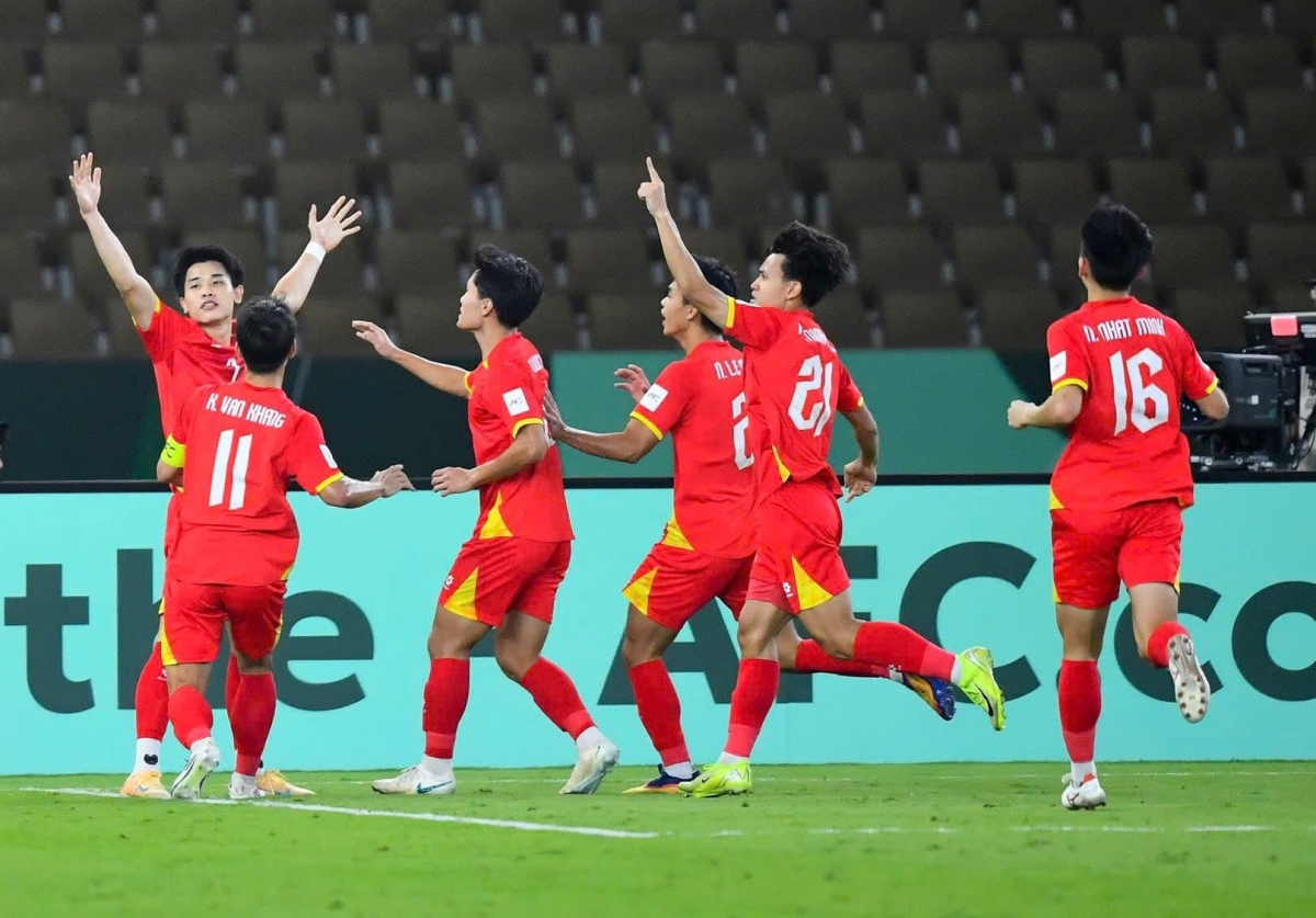 Đình Bắc bước lên tầm cao mới sau giải U23 châu Á (Ảnh: VFF)