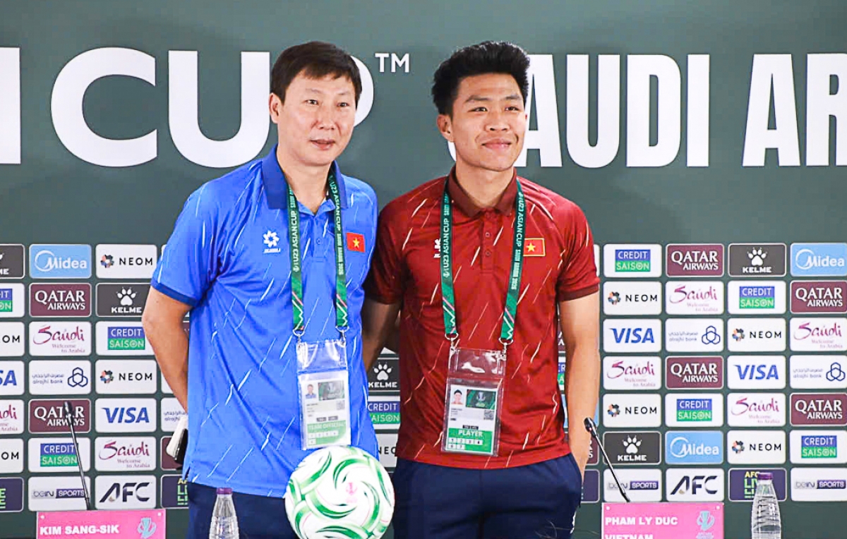 HLV Kim Sang Sik quyết tâm đưa U23 Việt Nam lọt vào Tứ kết giải châu lục (Ảnh VFF)