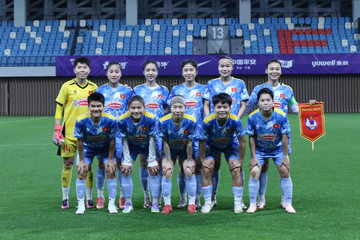 Thày trò HLV Mai Đức Chung sẵn sàng cho chiến dịch trở lại World Cup (Ảnh: VFF)