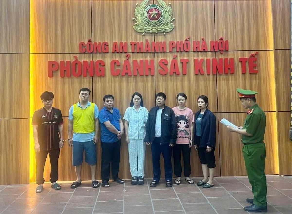 Cơ quan Cảnh sát điều tra Công an Thành phố Hà Nội khởi tố vụ án, khởi tố 8 bị can liên quan đến đường dây giết mổ, tiêu thụ lợn nhiễm bệnh (Ảnh: CAHN)