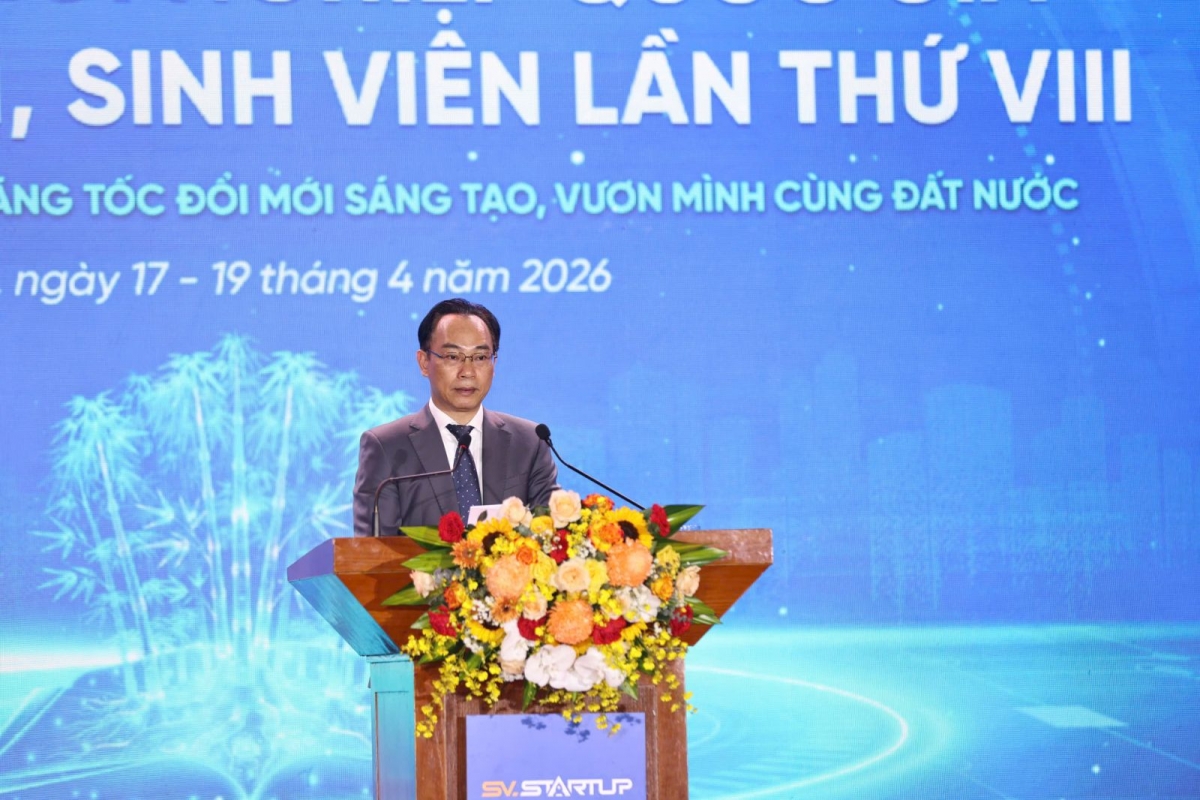 Bộ trưởng Bộ GD-ĐT Hoàng Minh Sơn. Ảnh: Moet