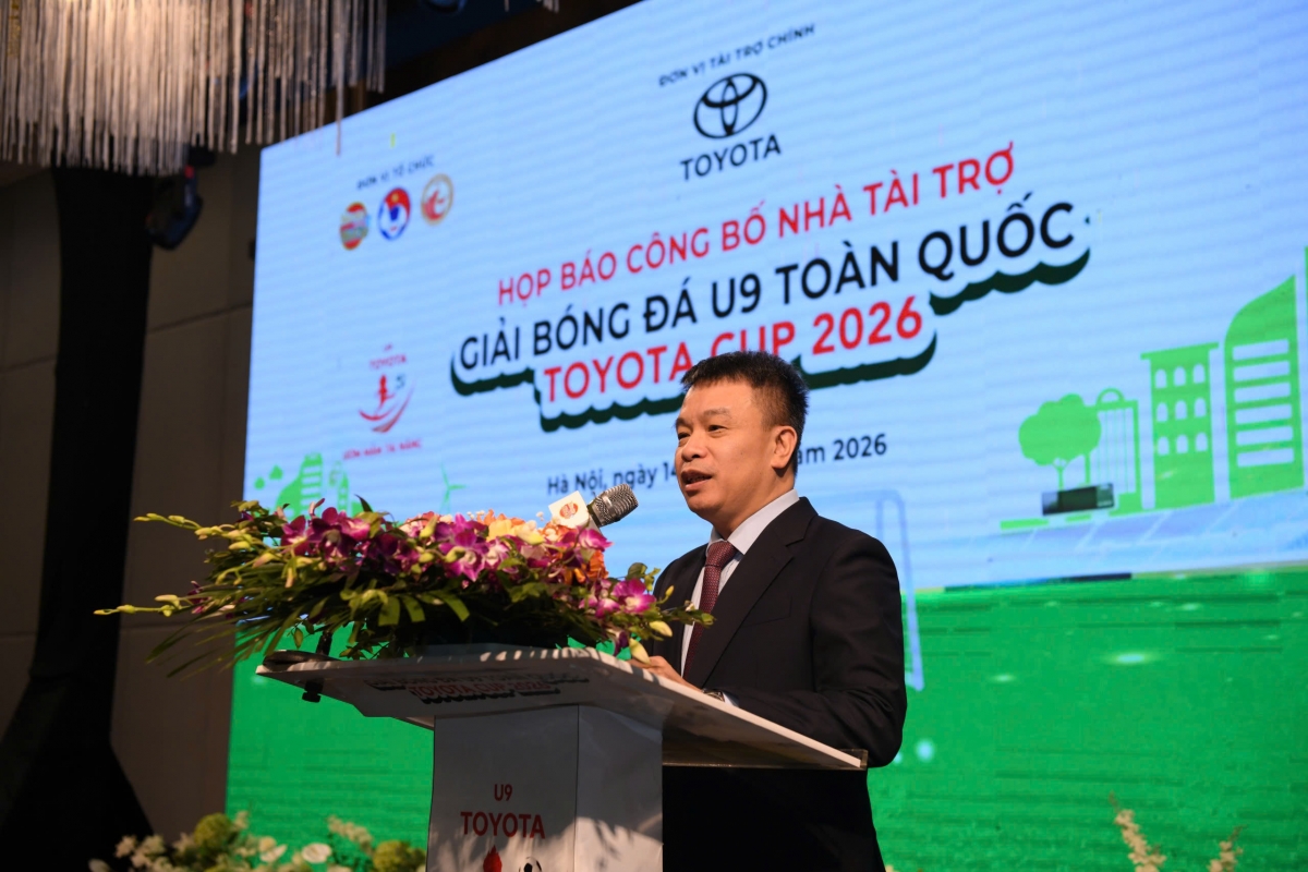Nhà báo Nguyễn Phan Khuê - Tổng Biên tập Báo Thiếu niên Tiền phong và Nhi đồng,
Trưởng ban tổ chức giải phát biểu tại họp báo (Ảnh: BTC)