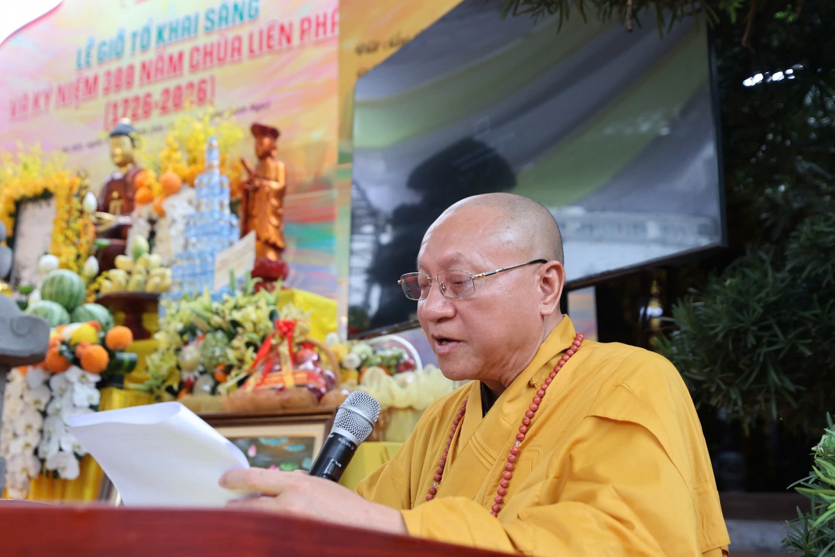 Hòa thượng Thích Gia Quang phát biểu tại buổi lễ (Ảnh: Lê Anh Dũng)