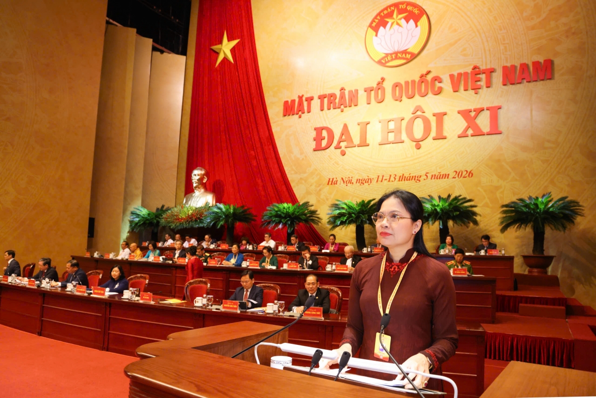 Trong phiên trù bị chiều nay (11/5), bà Hà Thị Nga, Ủy viên Trung ương Đảng, Phó Chủ tịch Ủy ban Trung ương Mặt trận Tổ quốc Việt Nam, thay mặt Đoàn Chủ tịch đã trình bày Tờ trình Báo cáo kiểm điểm hoạt động của Ủy ban Trung ương, Đoàn Chủ tịch và Ban Thường trực Ủy ban Trung ương MTTQ Việt Nam giai đoạn 2024 - 2026.