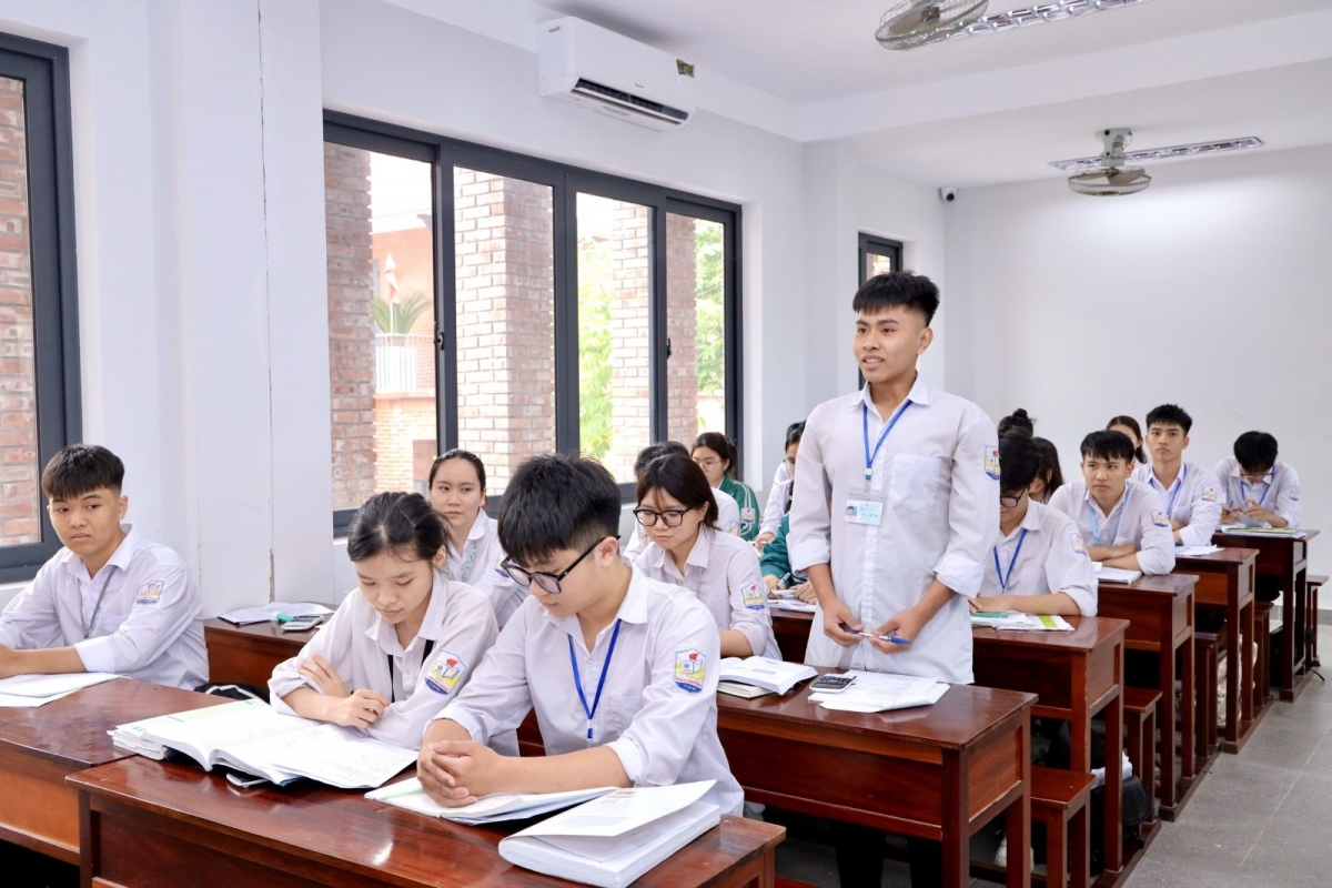 Em Lê Anh Dũng, học sinh lớp 12A7, Trường THPT Phan Đình Phùng, tỉnh Hà Tĩnh (Ảnh MOET)